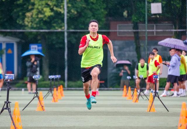 “川超”成都队今日开选！31日确定50人大名单，9月5日确定成都赛区归属